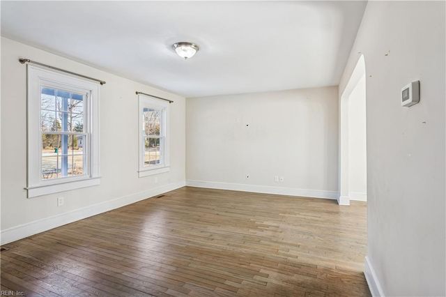 212 Deep Creek RD, Newport News, VA 23606