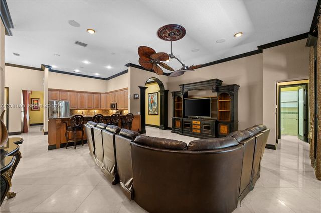 14130 SW 33rd ct, Davie, FL 33330