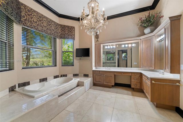 14130 SW 33rd ct, Davie, FL 33330