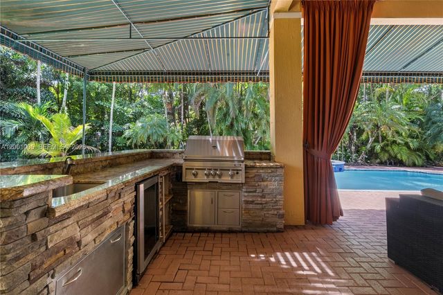 14130 SW 33rd ct, Davie, FL 33330