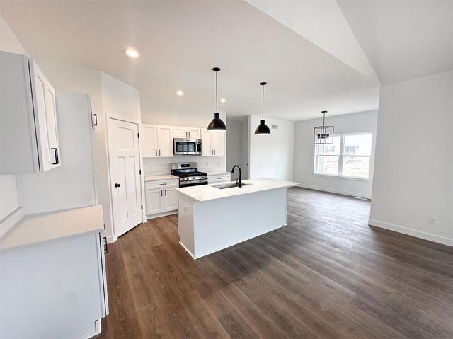 118125 BETTY DRIVE, Stratford, WI 54484