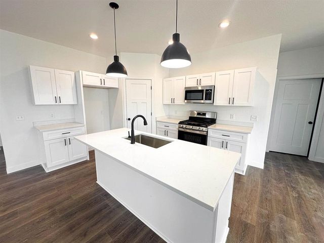 118125 BETTY DRIVE, Stratford, WI 54484