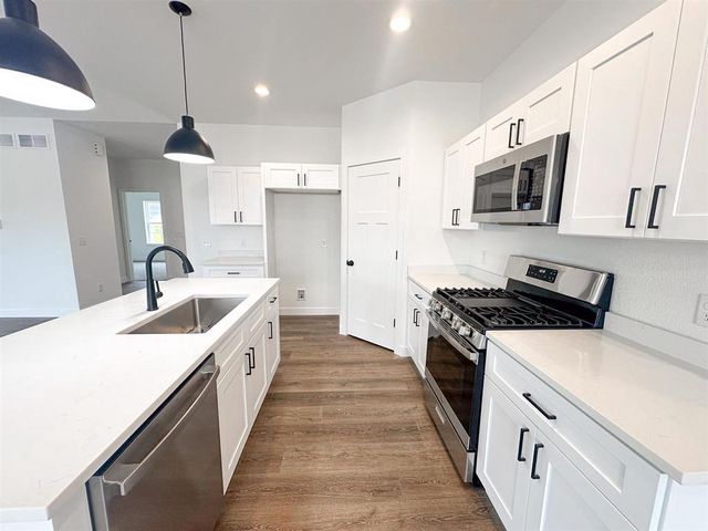 118125 BETTY DRIVE, Stratford, WI 54484