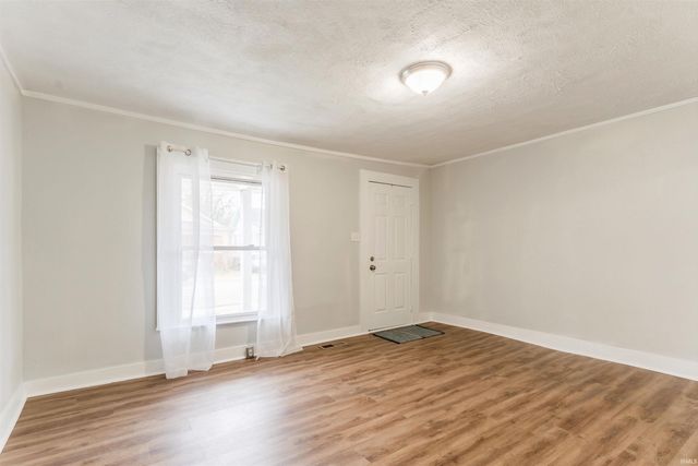 1012 Jefferson Avenue, Evansville, IN 47714