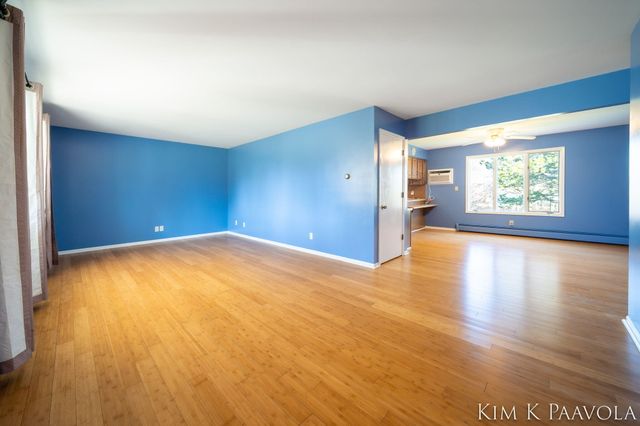 260 Vine Street Se, Caledonia Vlg, MI 49316