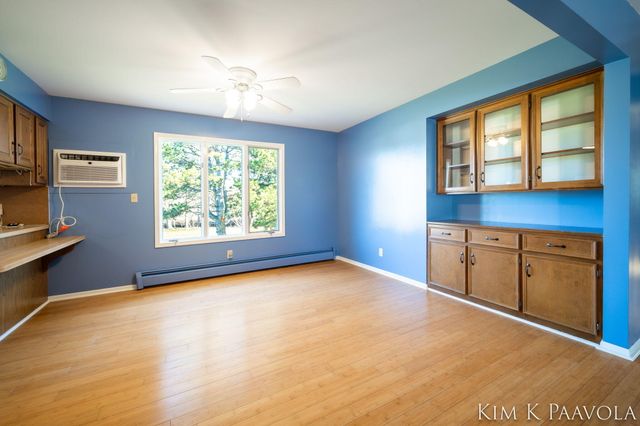 260 Vine Street Se, Caledonia Vlg, MI 49316