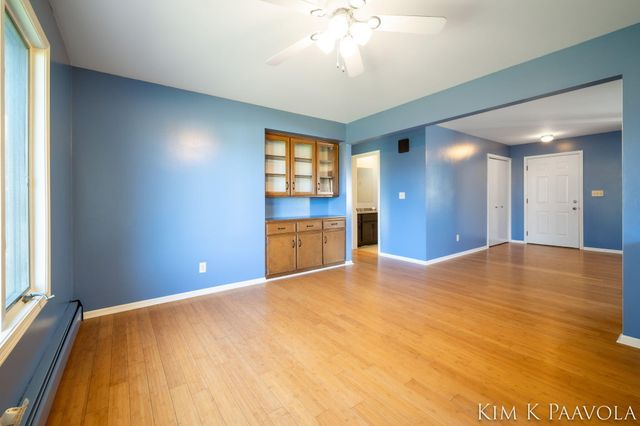 260 Vine Street Se, Caledonia Vlg, MI 49316