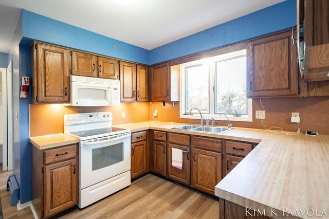 260 Vine Street Se, Caledonia Vlg, MI 49316