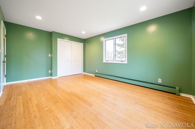 260 Vine Street Se, Caledonia Vlg, MI 49316