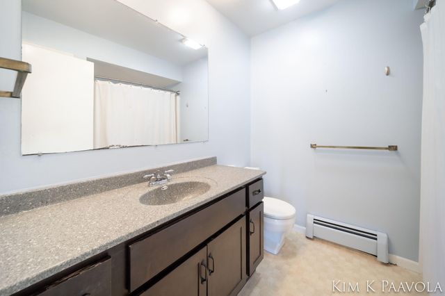 260 Vine Street Se, Caledonia Vlg, MI 49316