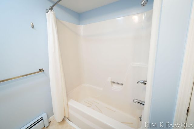 260 Vine Street Se, Caledonia Vlg, MI 49316