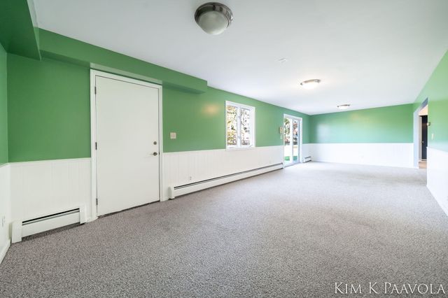 260 Vine Street Se, Caledonia Vlg, MI 49316