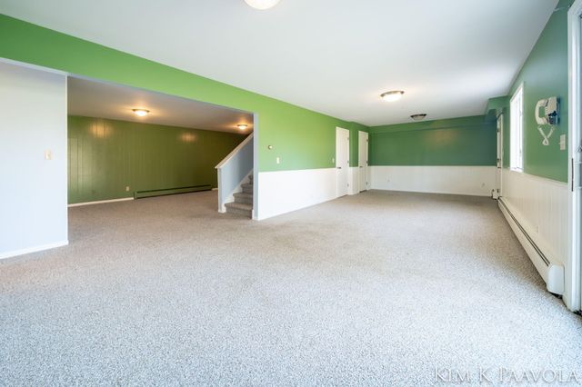 260 Vine Street Se, Caledonia Vlg, MI 49316