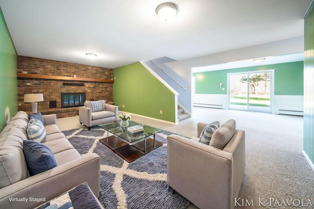 260 Vine Street Se, Caledonia Vlg, MI 49316