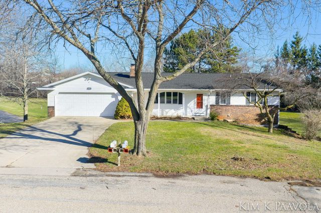 260 Vine Street Se, Caledonia Vlg, MI 49316