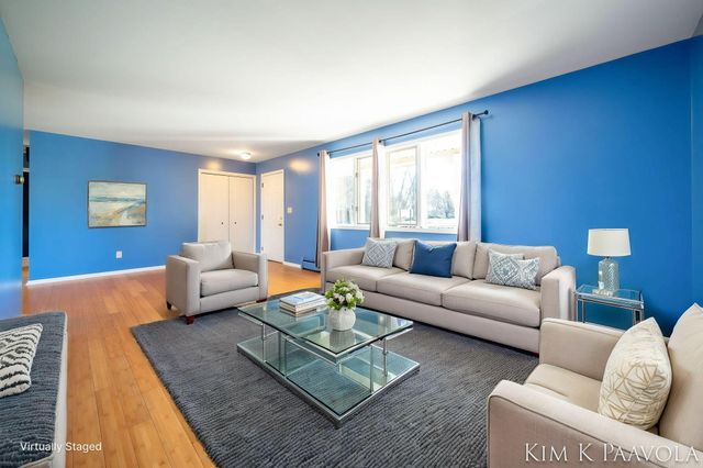 260 Vine Street Se, Caledonia Vlg, MI 49316