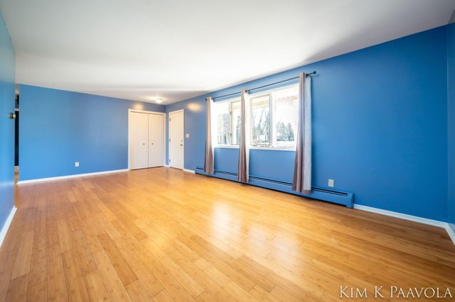 260 Vine Street Se, Caledonia Vlg, MI 49316