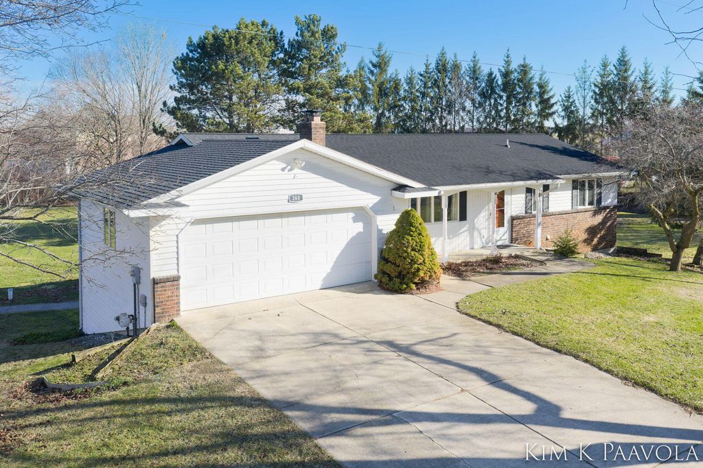 260 Vine Street Se, Caledonia Vlg, MI 49316