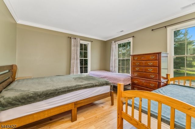 38 Larsen Rd, East Amwell Twp., NJ 08551