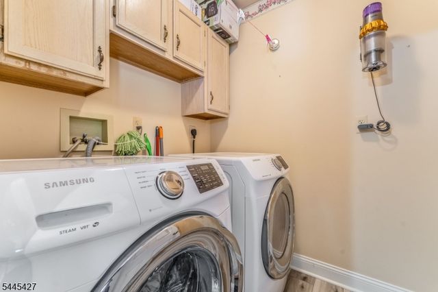 38 Larsen Rd, East Amwell Twp., NJ 08551