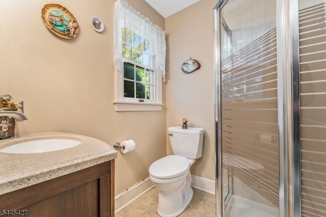 38 Larsen Rd, East Amwell Twp., NJ 08551
