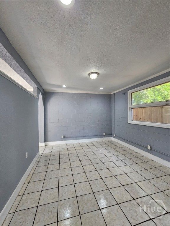 Image 47 of property listing at 22 W 59th Street, Savannah, GA 31405