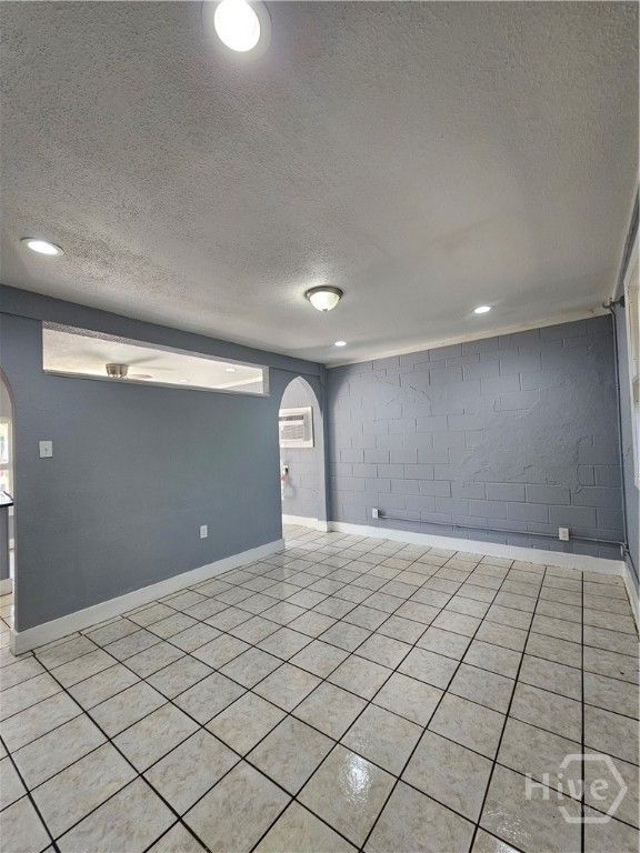 Image 50 of property listing at 22 W 59th Street, Savannah, GA 31405