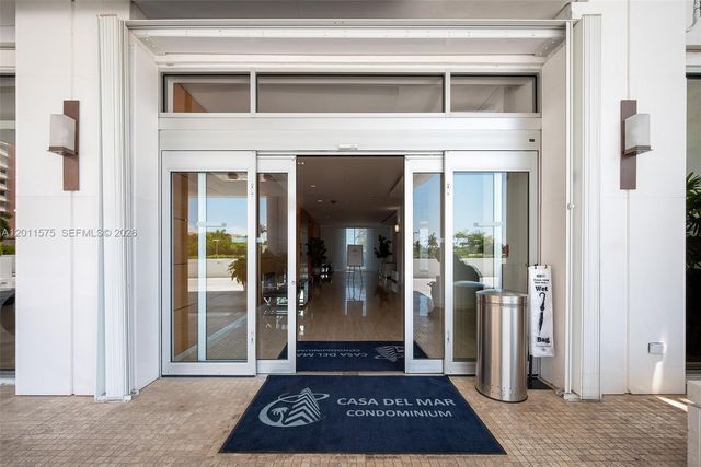 881 Ocean Dr 7D, Key Biscayne, FL 33149