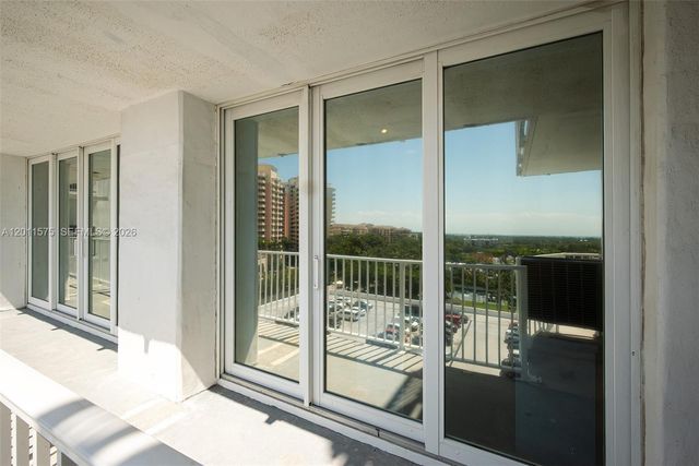881 Ocean Dr 7D, Key Biscayne, FL 33149
