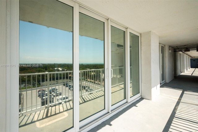 881 Ocean Dr 7D, Key Biscayne, FL 33149