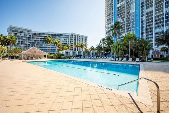 881 Ocean Dr 7D, Key Biscayne, FL 33149