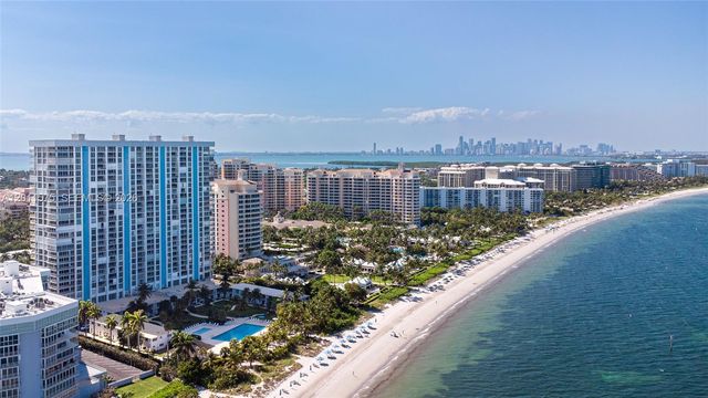 881 Ocean Dr 7D, Key Biscayne, FL 33149