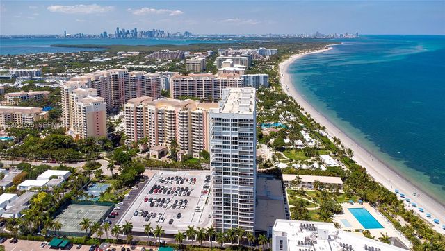 881 Ocean Dr 7D, Key Biscayne, FL 33149