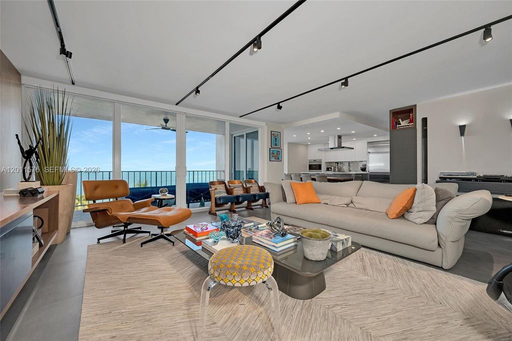 881 Ocean Dr 7D, Key Biscayne, FL 33149