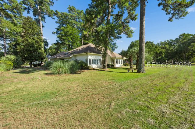 107 Saw Timber Dr, Hilton Head Island, SC 29926