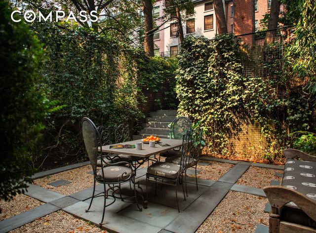 12 Sidney Place, New York City, NY 11201