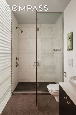 12 Sidney Place, New York City, NY 11201