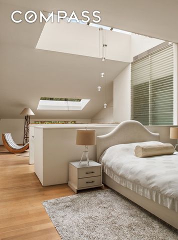 12 Sidney Place, New York City, NY 11201