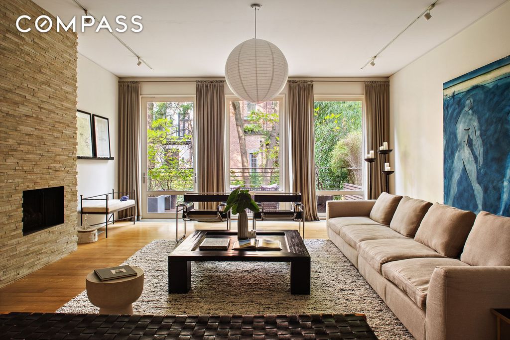 12 Sidney Place, New York City, NY 11201