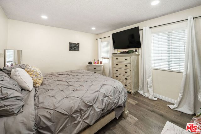 3011 Van Buren Place, Los Angeles, CA 90007