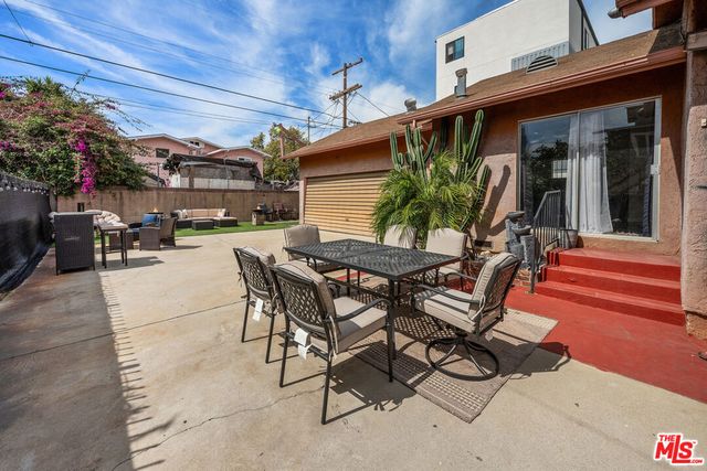 3011 Van Buren Place, Los Angeles, CA 90007