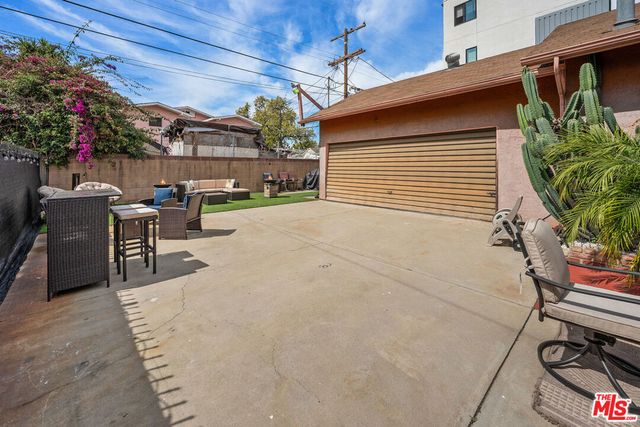 3011 Van Buren Place, Los Angeles, CA 90007