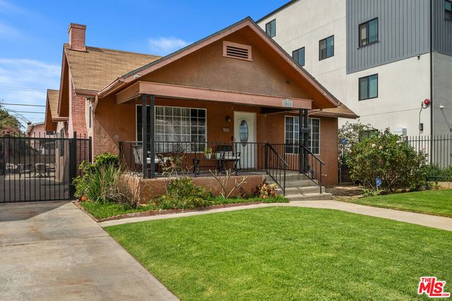 3011 Van Buren Place, Los Angeles, CA 90007