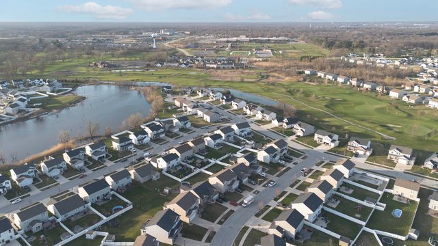 13187 Roosevelt Place, Crown Point, IN 46307