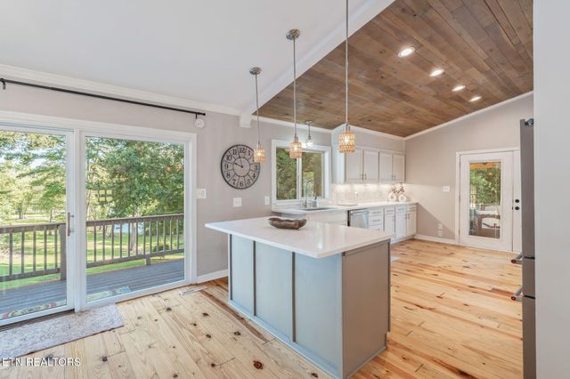 828 Sargent Drive, Kingston, TN 37763