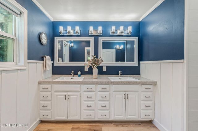 828 Sargent Drive, Kingston, TN 37763
