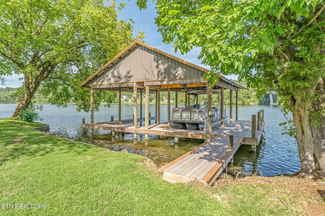 828 Sargent Drive, Kingston, TN 37763