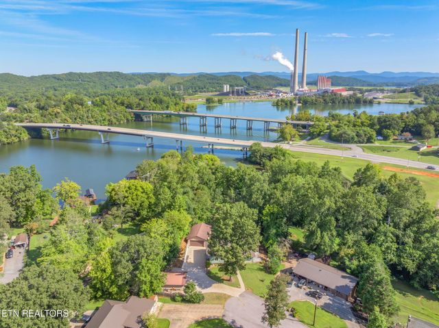 828 Sargent Drive, Kingston, TN 37763