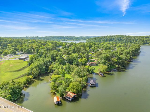 828 Sargent Drive, Kingston, TN 37763