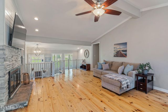 828 Sargent Drive, Kingston, TN 37763